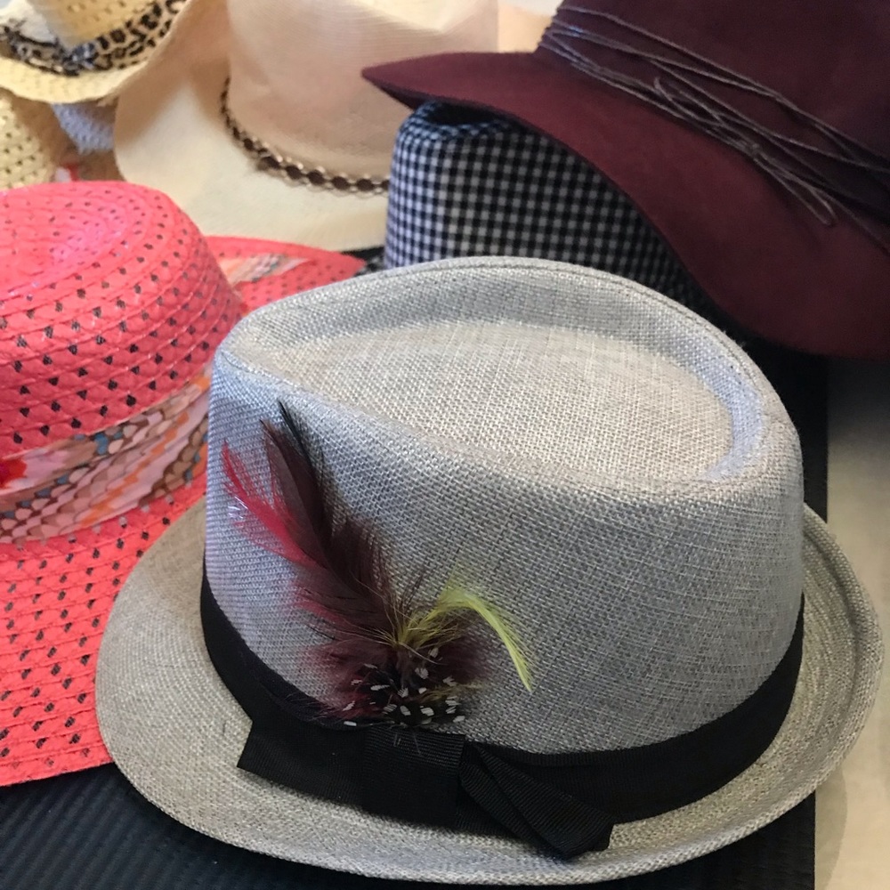 🍂🍃Fall Fashion Feather Hat